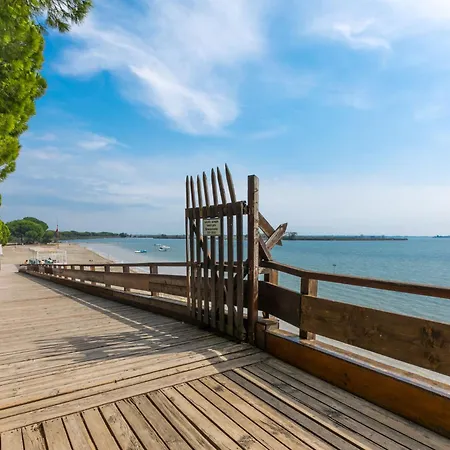 Adria - Gdo203 By Interhome